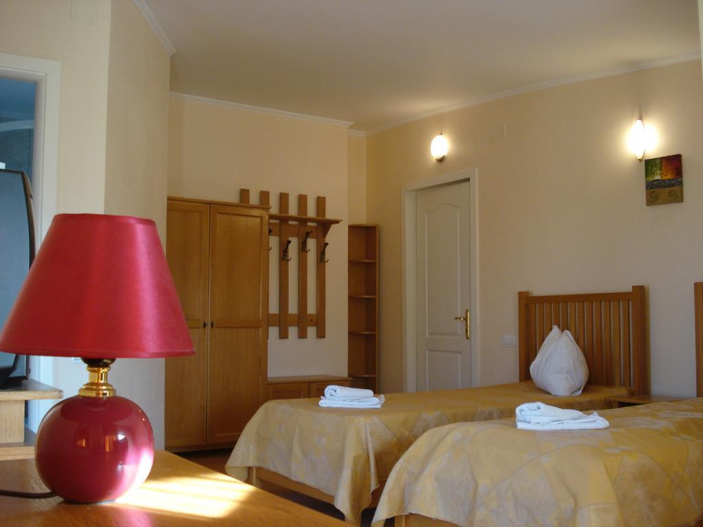 Villa Edel Constanţa Zimmer foto